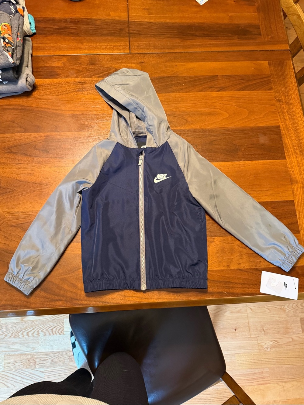 NWT 4T Nike windbreaker